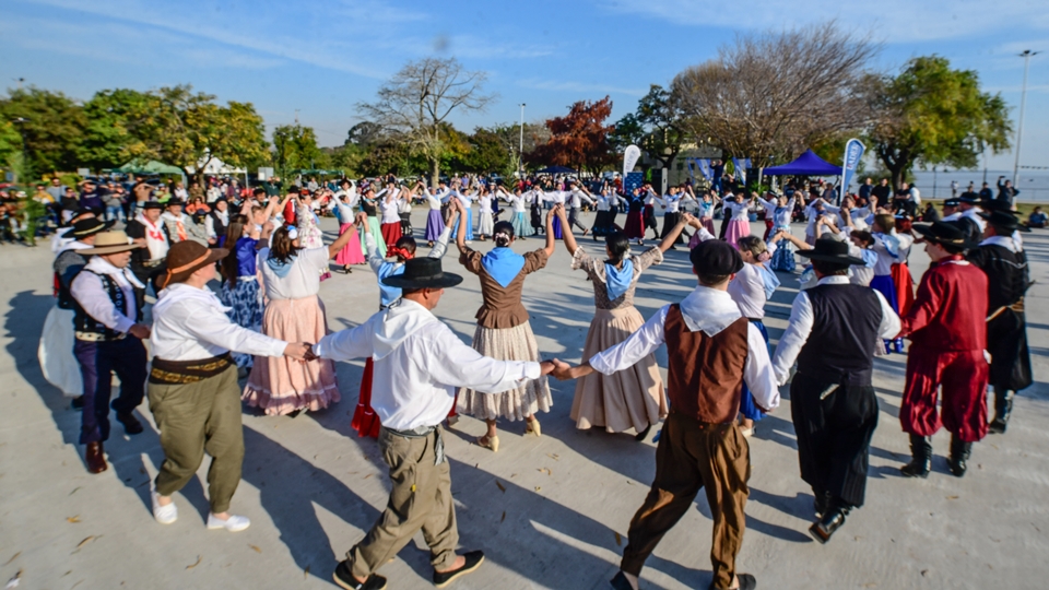 Con una fiesta popular, la UADER celebró en Paraná los 209 años de la Declaración de la Independencia